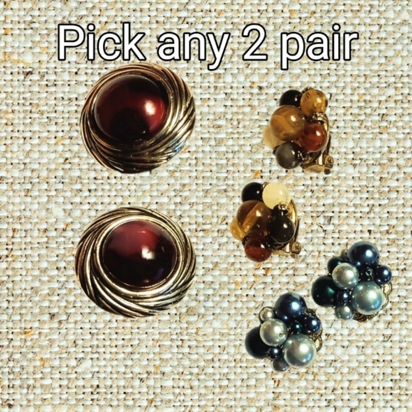 2 pr Clip-on Vintage Earrings REDUCED - Picture 13 of 16